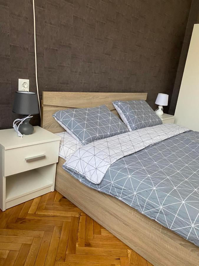 Apartment Little Vienna Русе Экстерьер фото