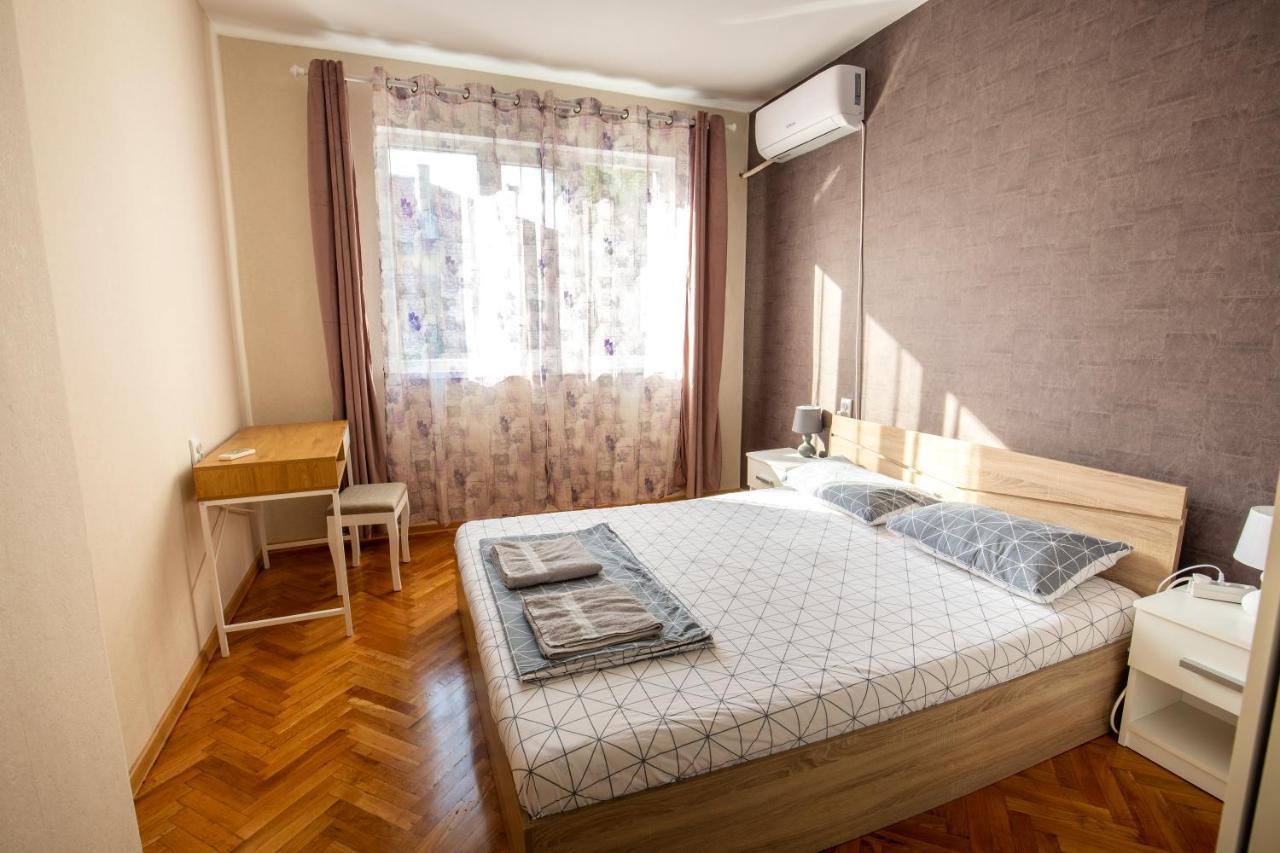 Apartment Little Vienna Русе Экстерьер фото